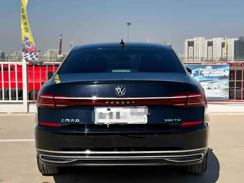 Volkswagen Passat — фото 4