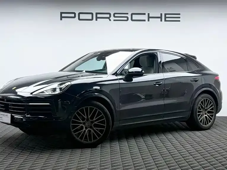Porsche Cayenne — фото 1