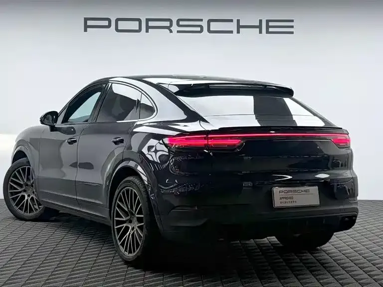 Porsche Cayenne — фото 6