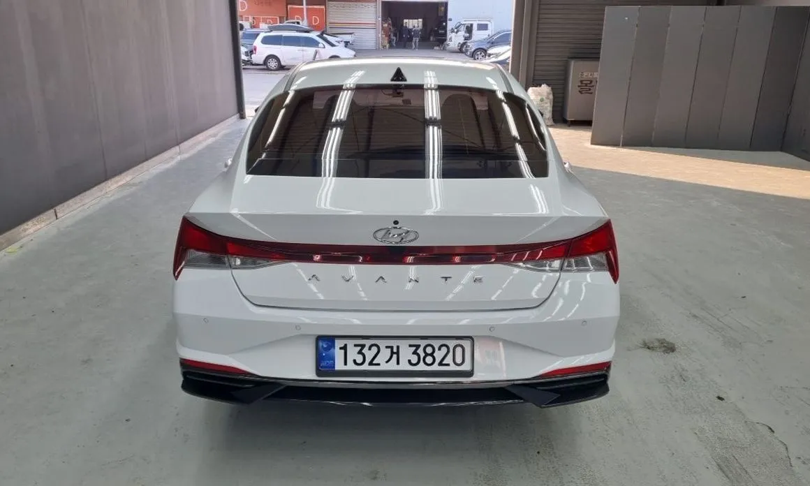 Hyundai AVANTE — фото 3