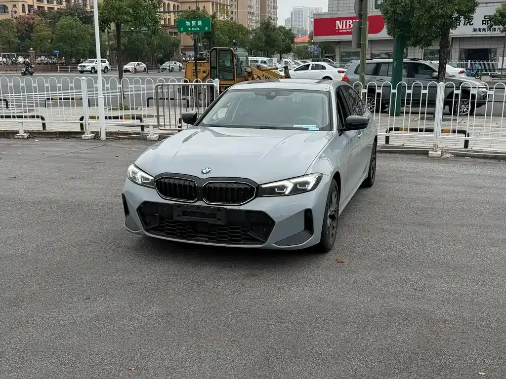 BMW 3 Series — фото 1