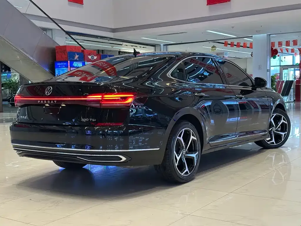 Volkswagen Passat — фото 6