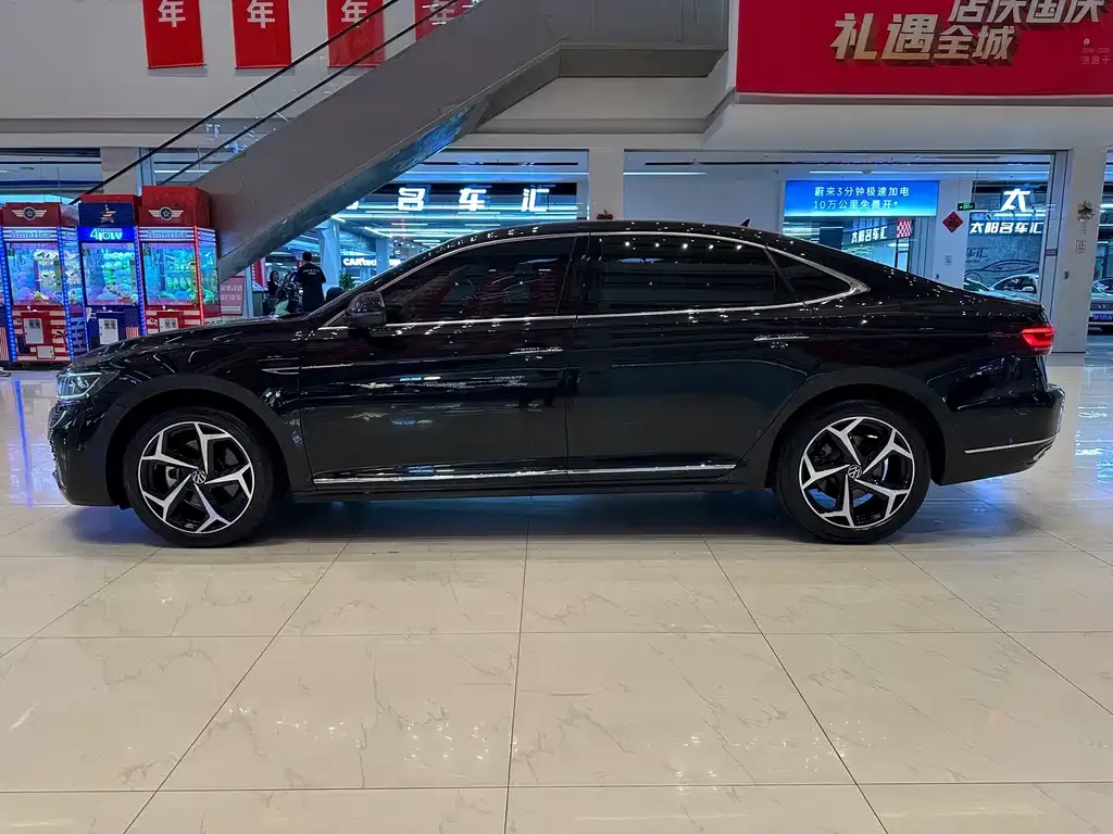 Volkswagen Passat — фото 2