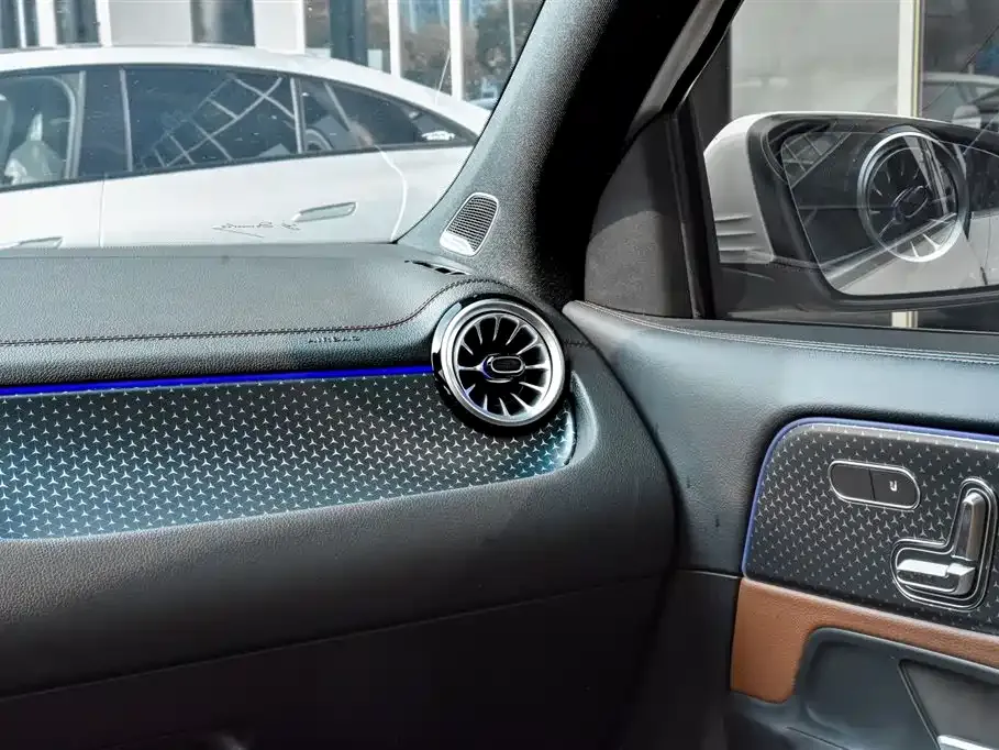Mercedes-Benz EQA — фото 10