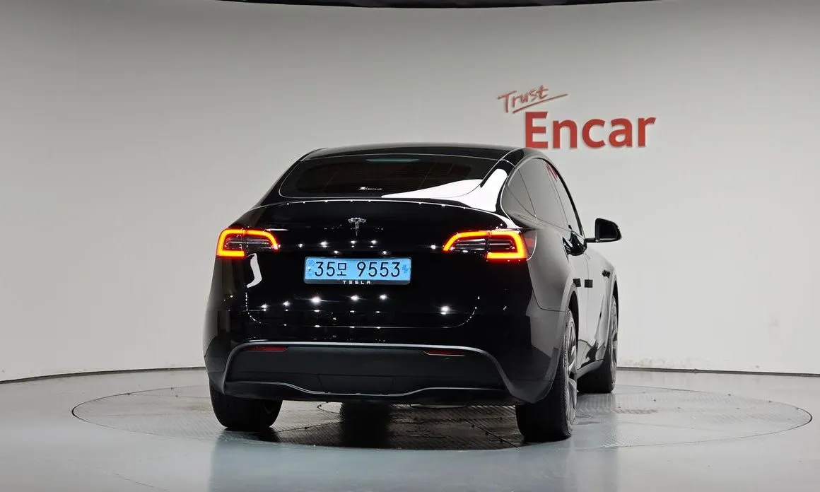 Tesla Model Y — фото 3