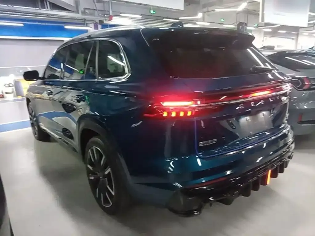 Geely Xingyue L — фото 9