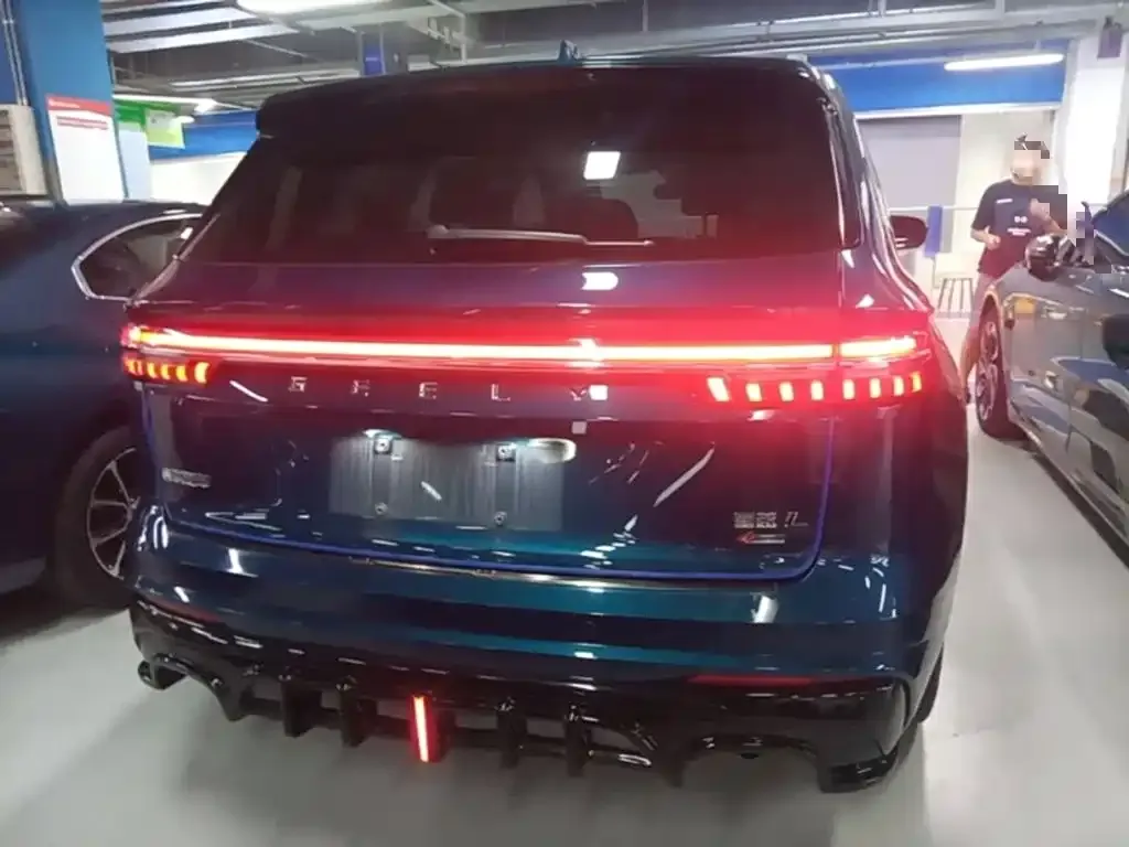 Geely Xingyue L — фото 4