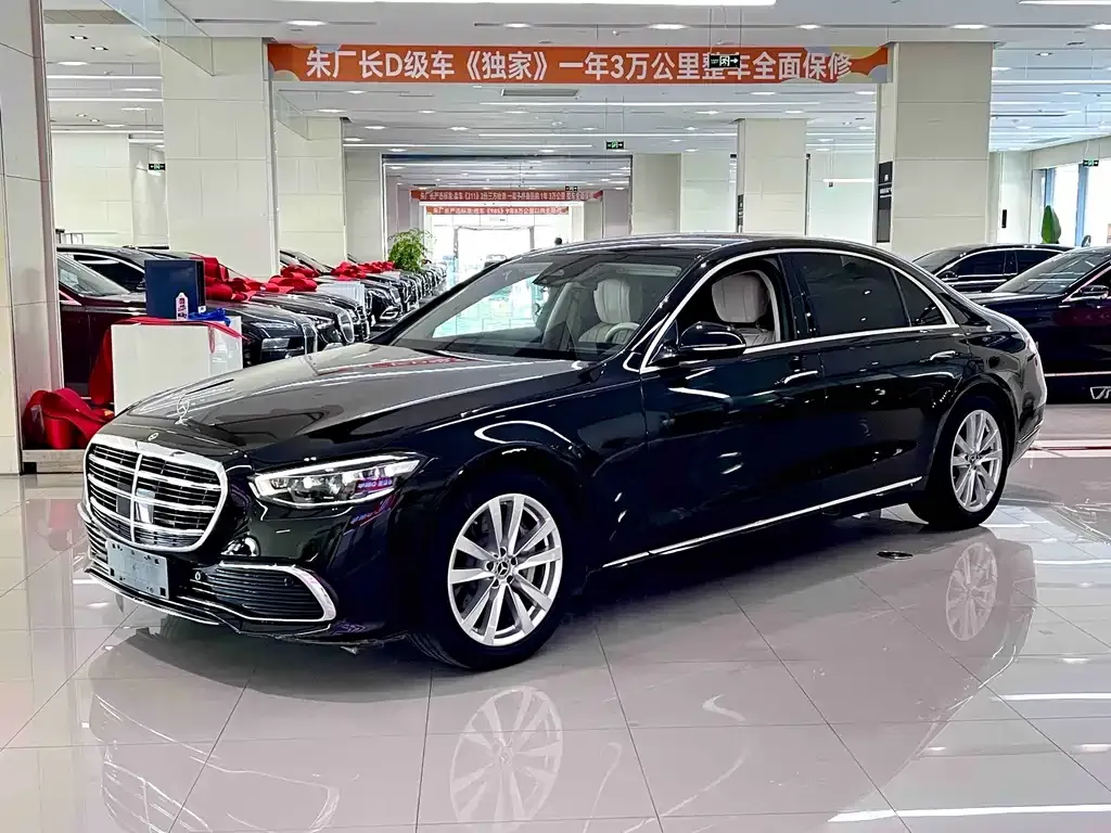Mercedes-Benz S-Class — фото 1