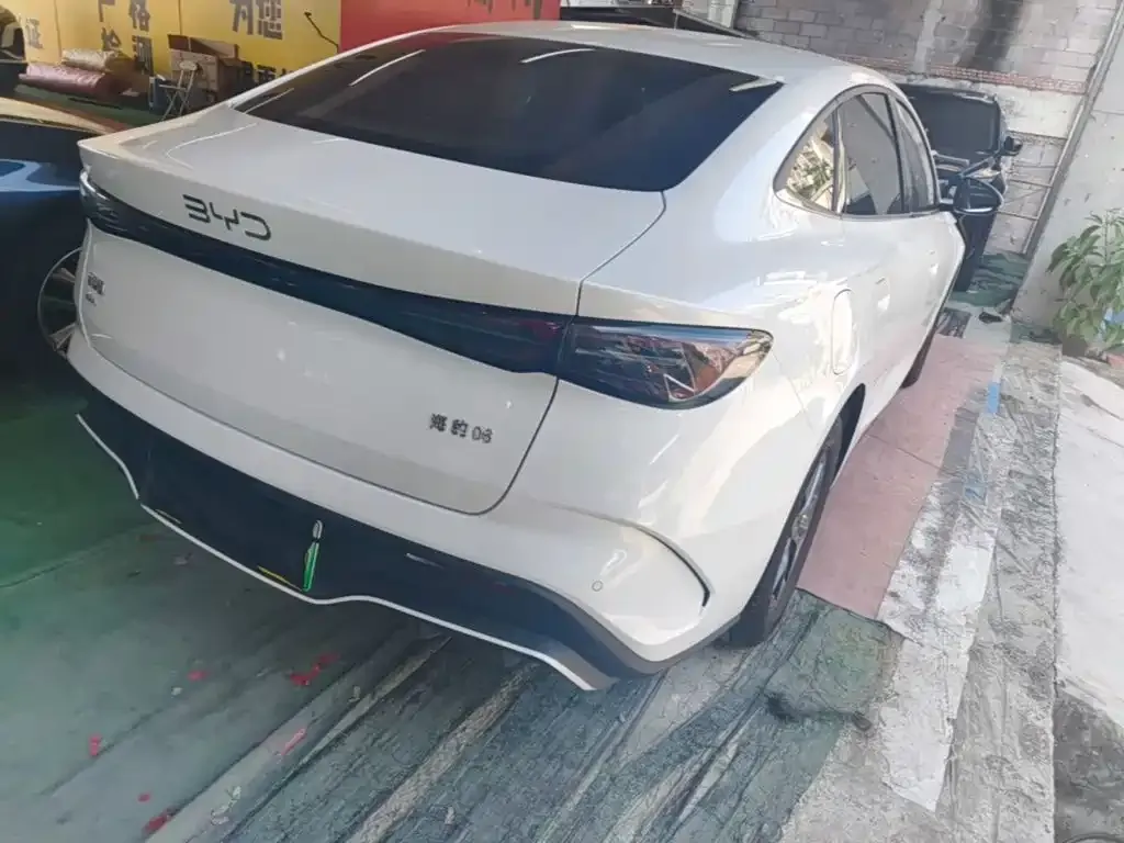 BYD Seal 06 — фото 10