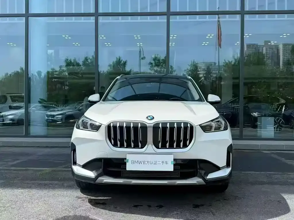 BMW X1 — фото 5