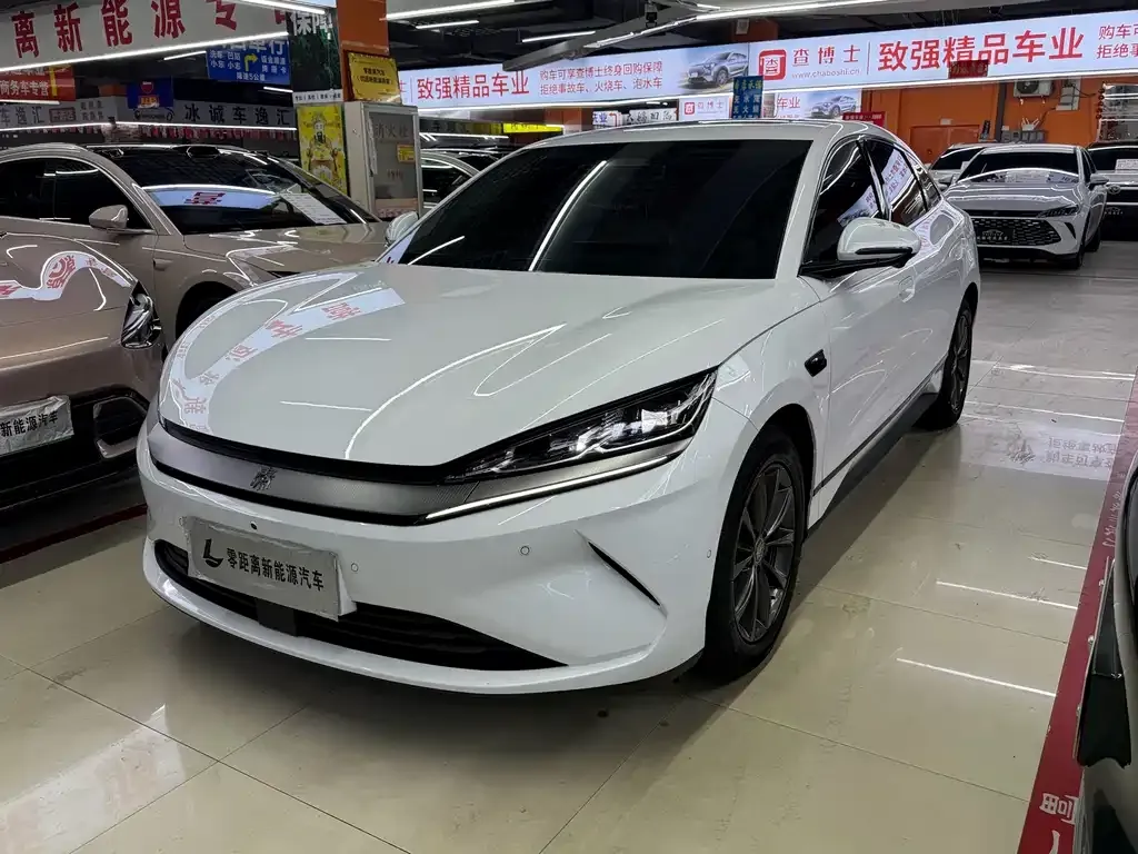 BYD Qin L — фото 1