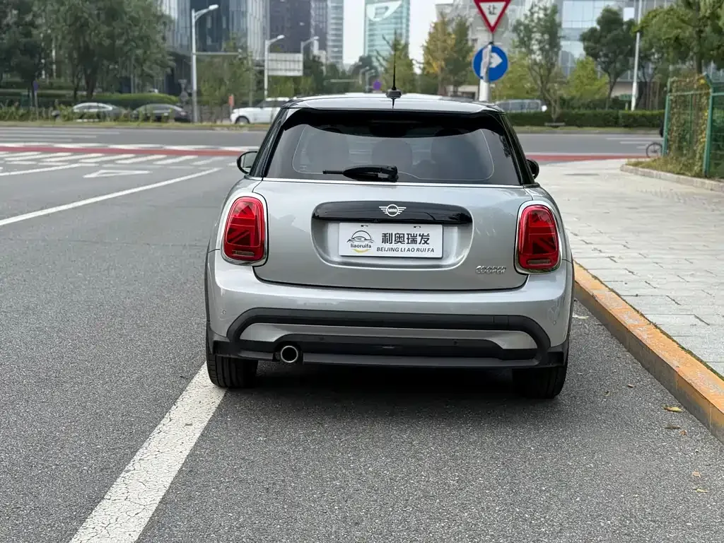 MINI Cooper (3-door) — фото 10