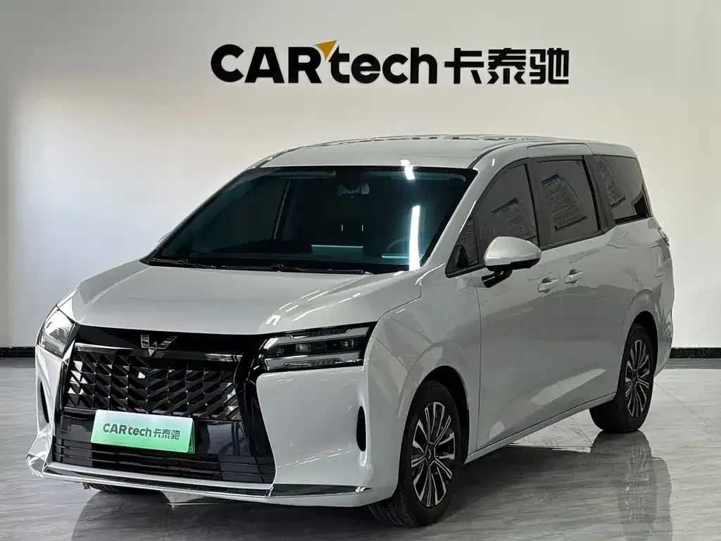 Wuling Xingguang 730 New Energy — фото 1