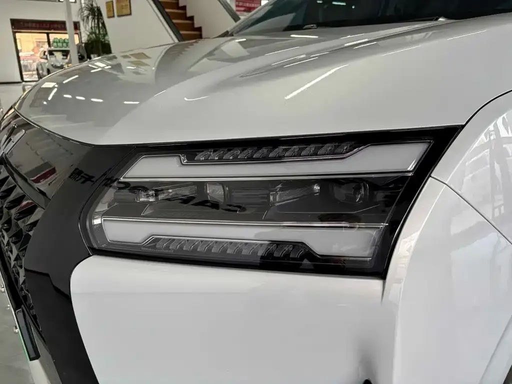Wuling Xingguang 730 New Energy — фото 6