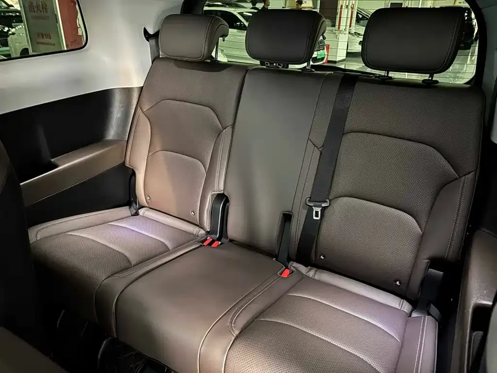 Wuling Xingguang 730 New Energy — фото 10