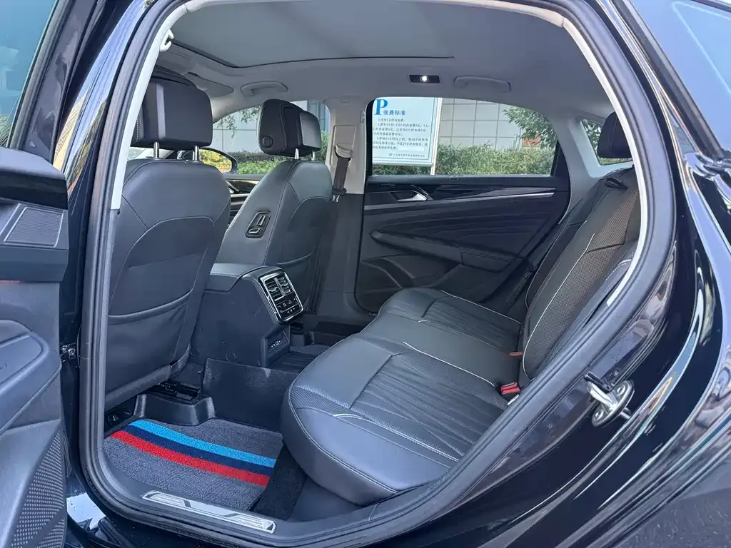 Volkswagen Passat — фото 2