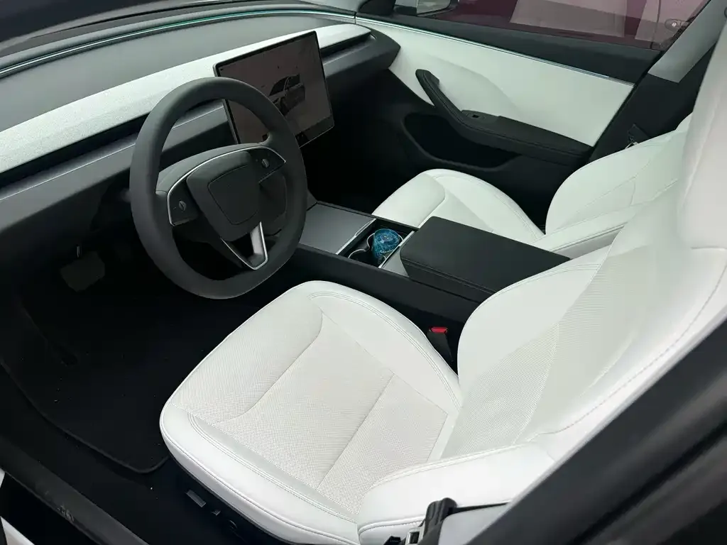 Tesla Model 3 — фото 2