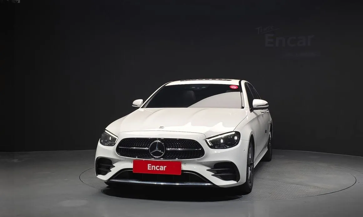 Mercedes-Benz E-Class — фото 4