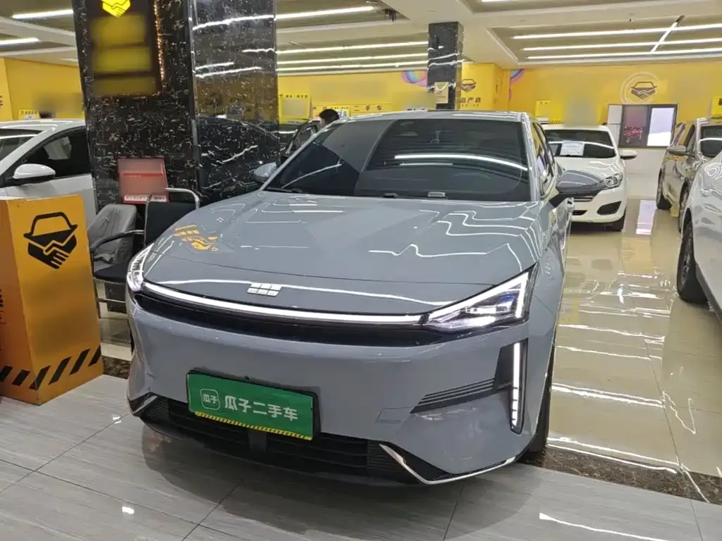 Geely Galaxy L6 — фото 1