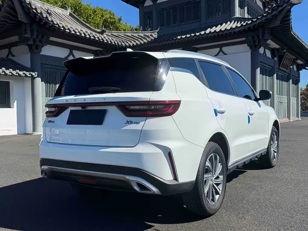 Geely Vision X6 — фото 5