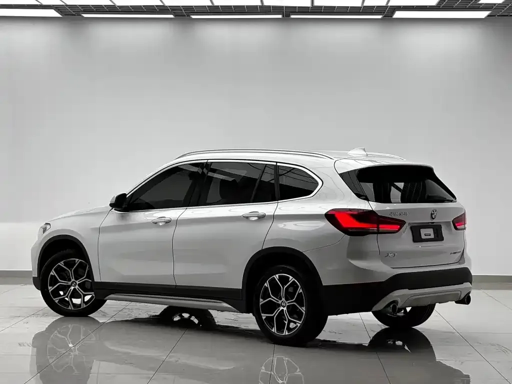 BMW X1 — фото 3