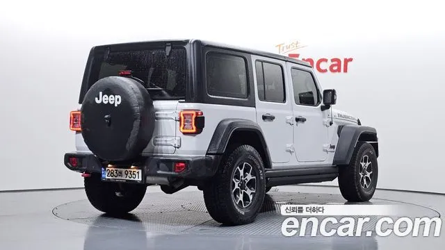 Jeep Wrangler — фото 3