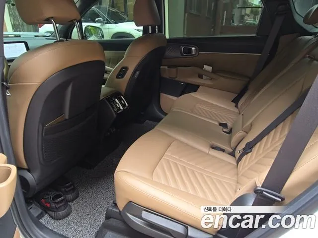 Kia Sorento — фото 5