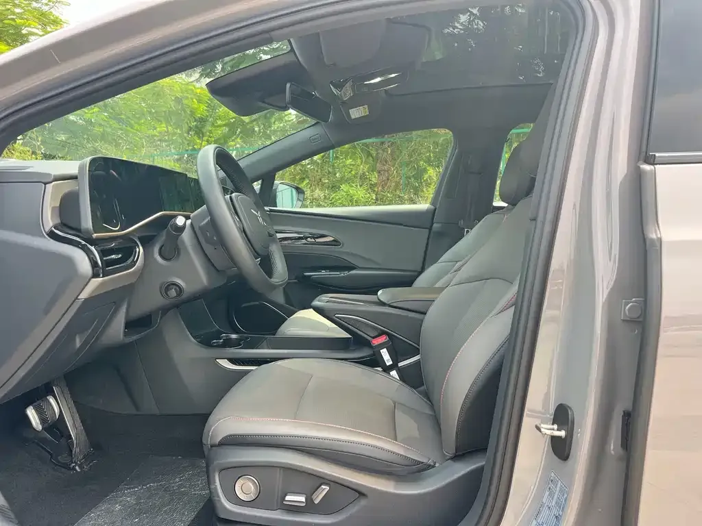 Hongqi EH7 — фото 7