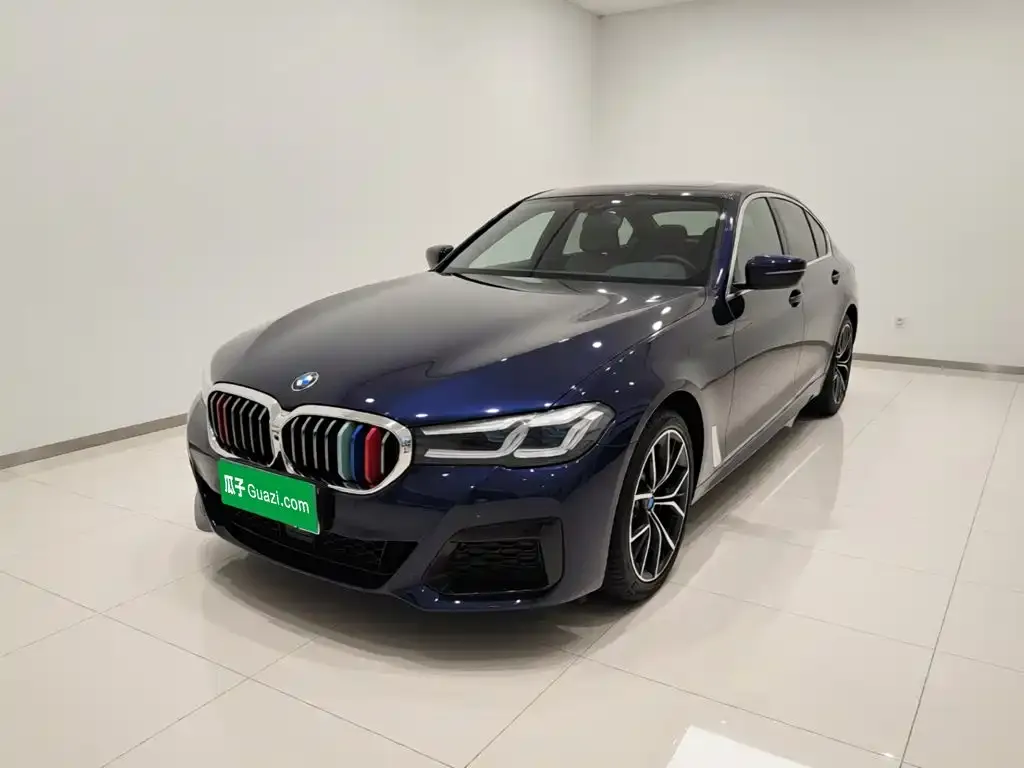 BMW 5 Series — фото 1