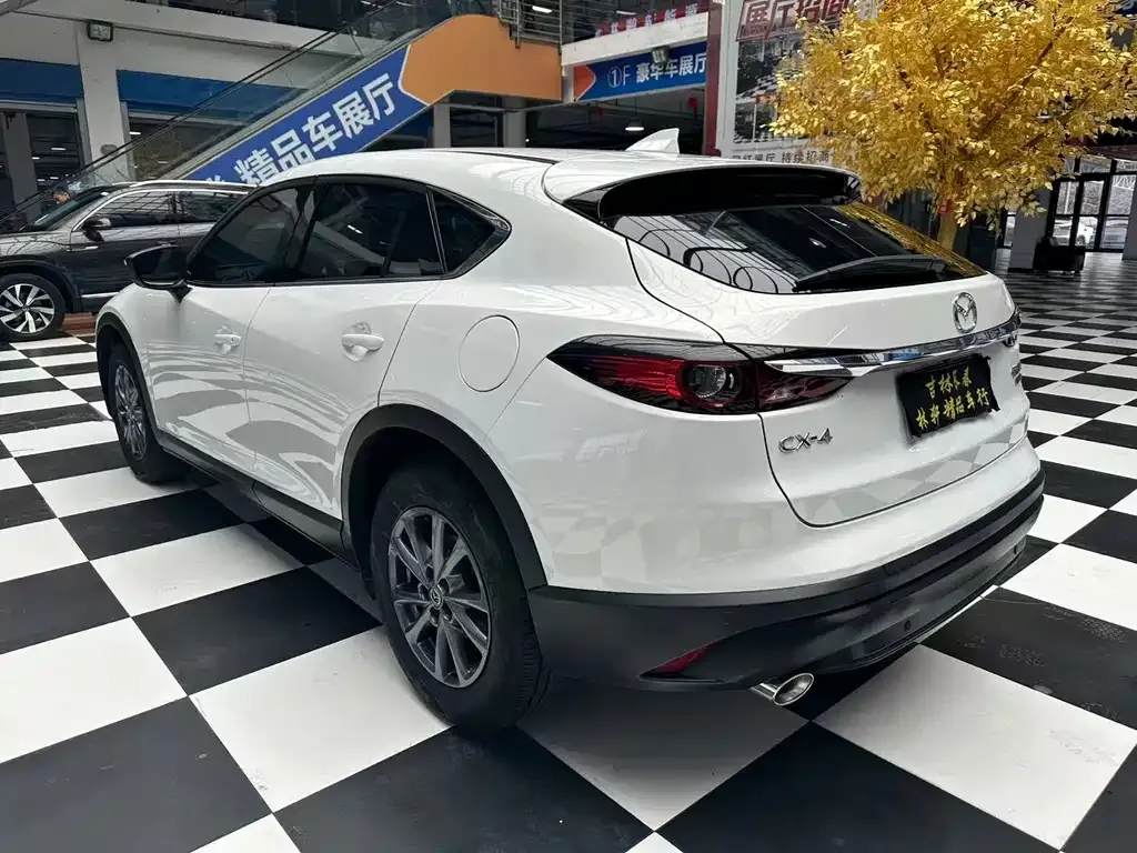 Mazda CX-4 — фото 6