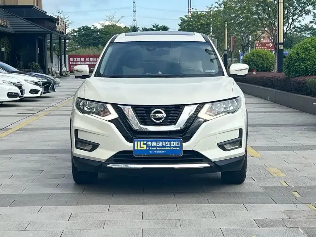 Nissan X-Trail — фото 6