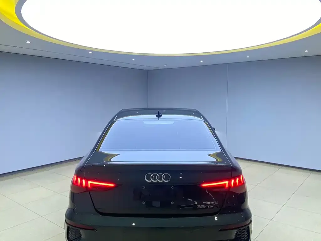 Audi A3 — фото 2