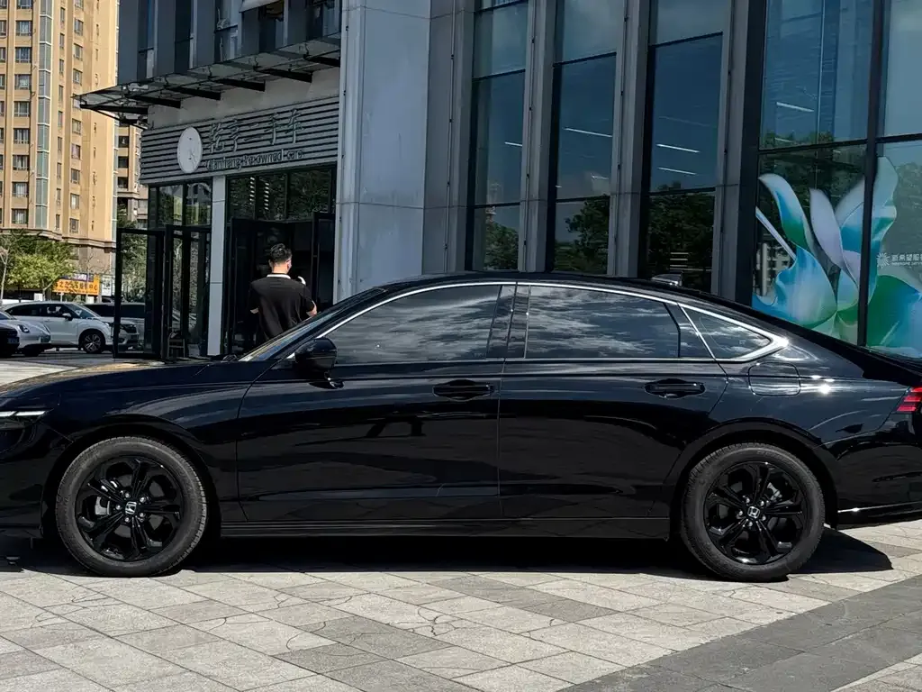 Honda Accord — фото 5