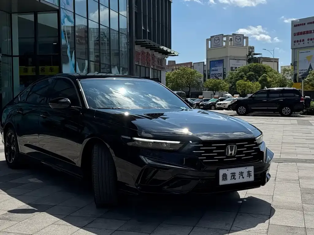 Honda Accord — фото 9