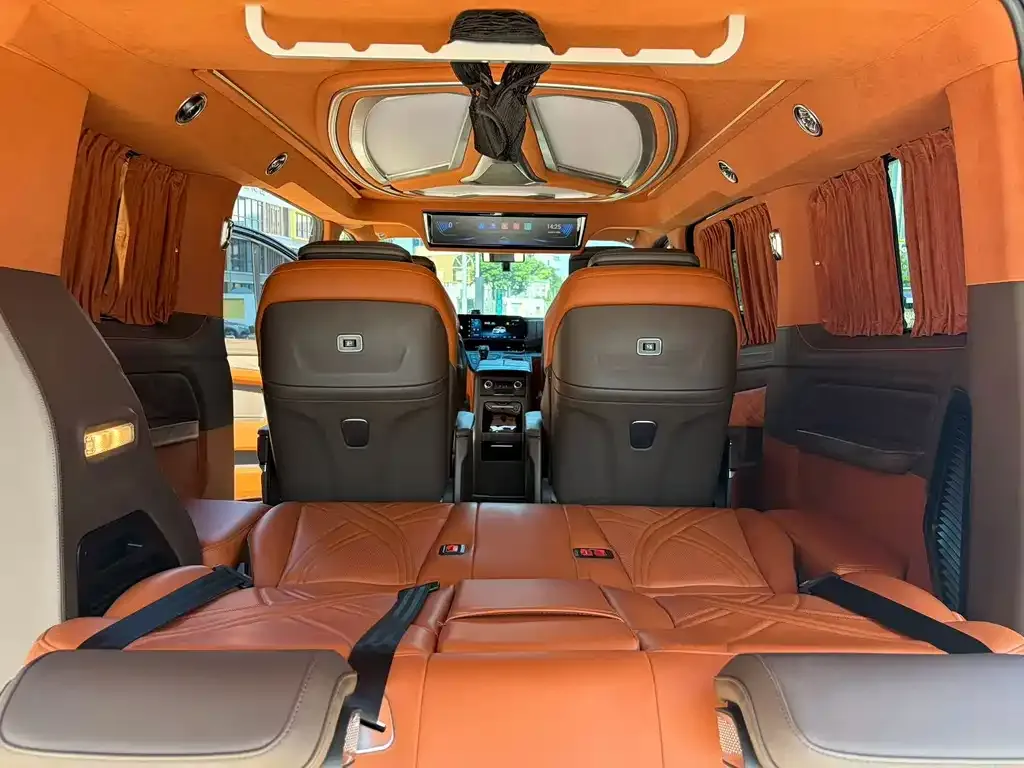 Ford Tourneo — фото 4