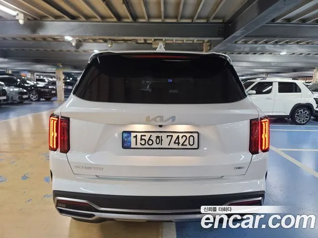 Kia Sorento — фото 10