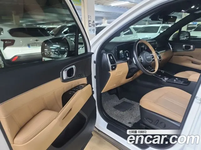 Kia Sorento — фото 5