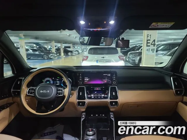 Kia Sorento — фото 9