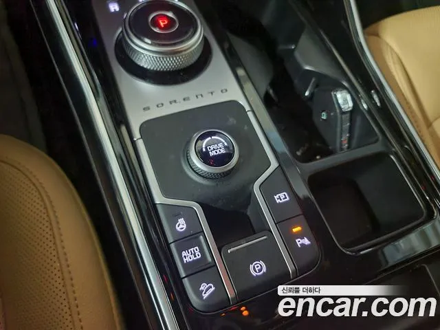 Kia Sorento — фото 8