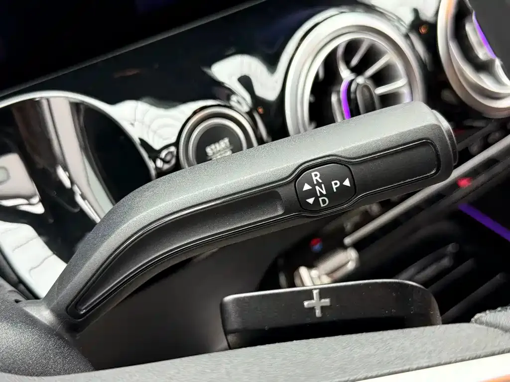 Mercedes-Benz EQA — фото 3