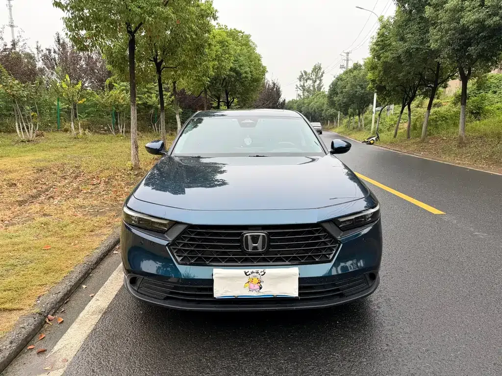 Honda Accord — фото 10