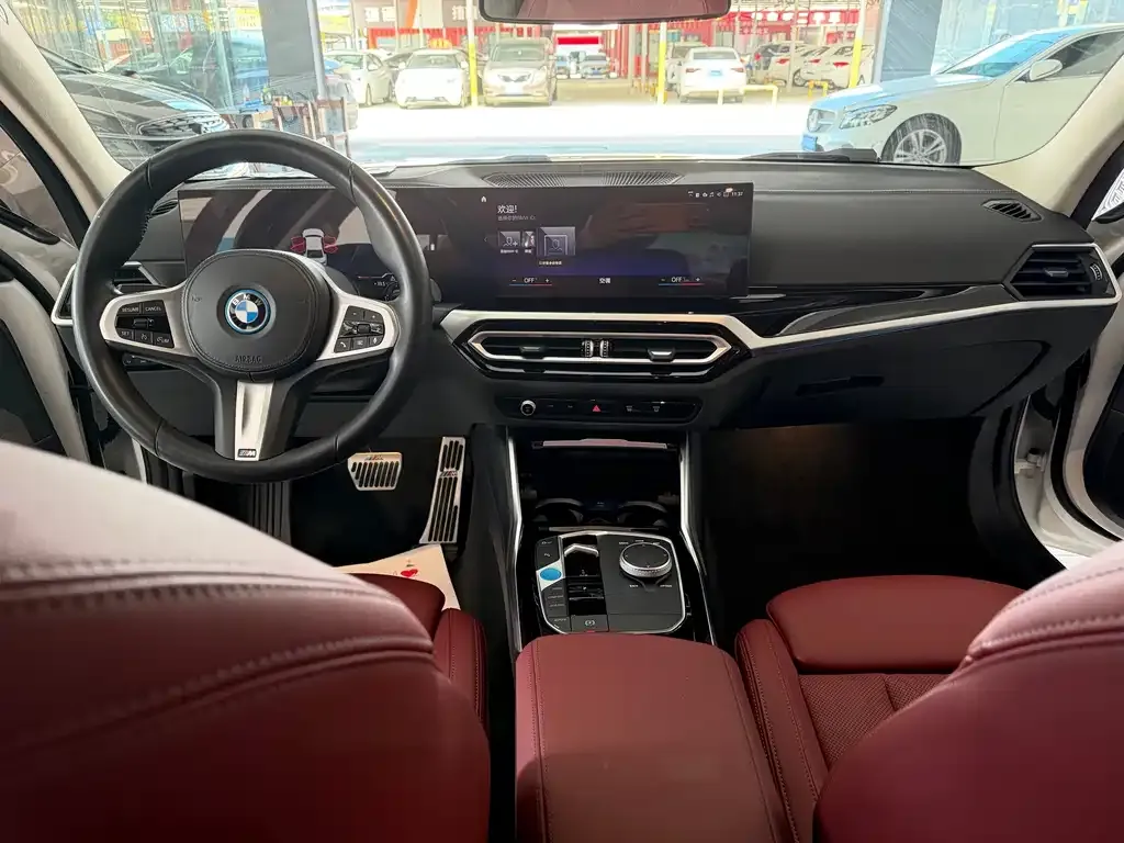 BMW i3 — фото 7