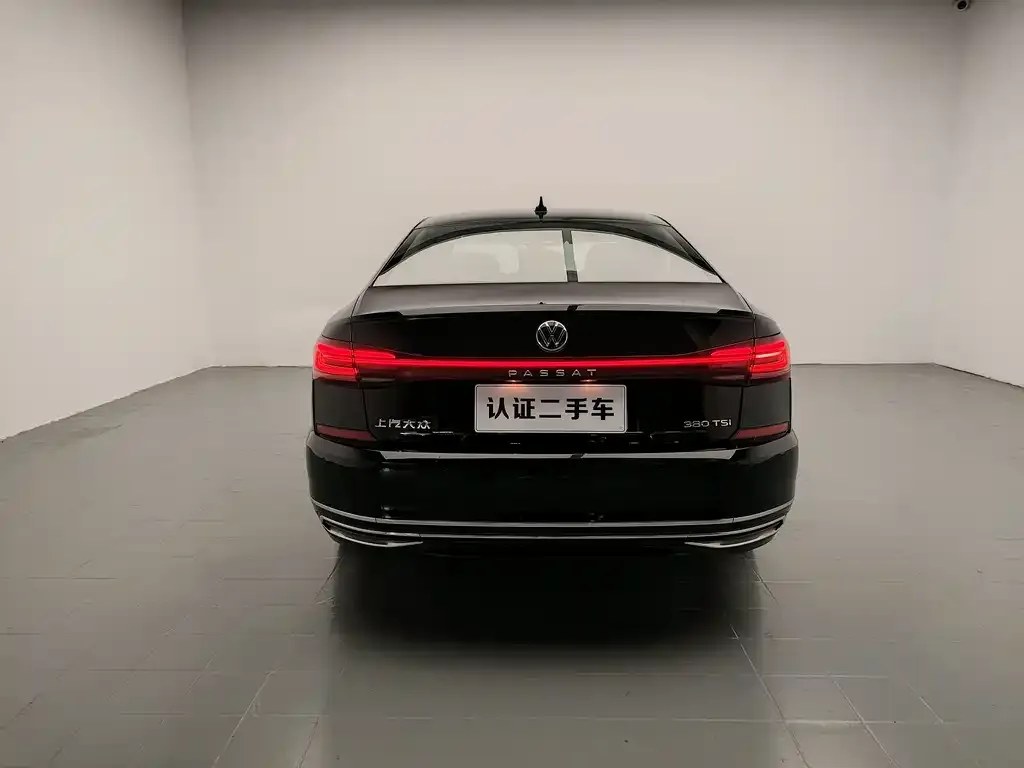 Volkswagen Passat — фото 8