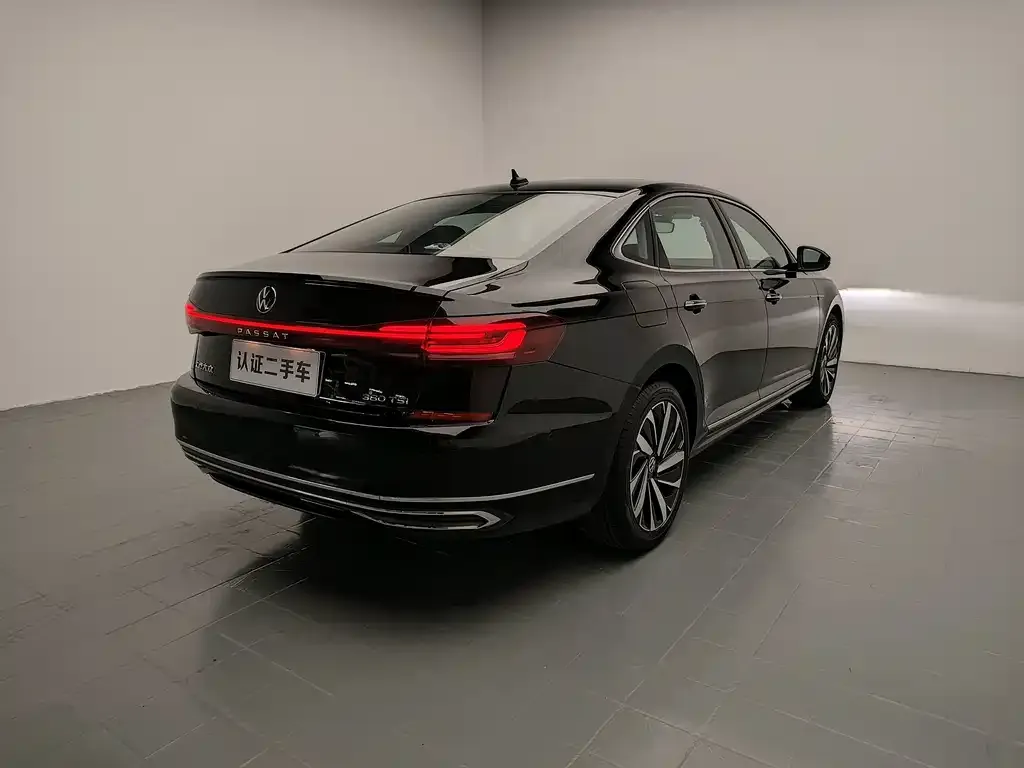 Volkswagen Passat — фото 6