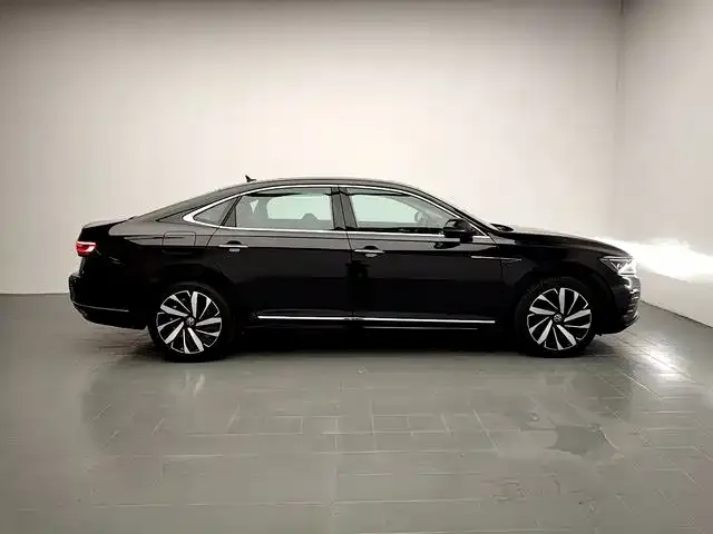 Volkswagen Passat — фото 3