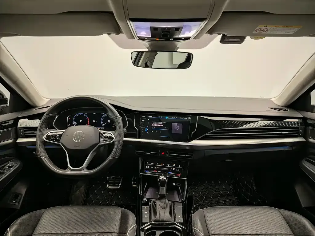 Volkswagen Passat — фото 10