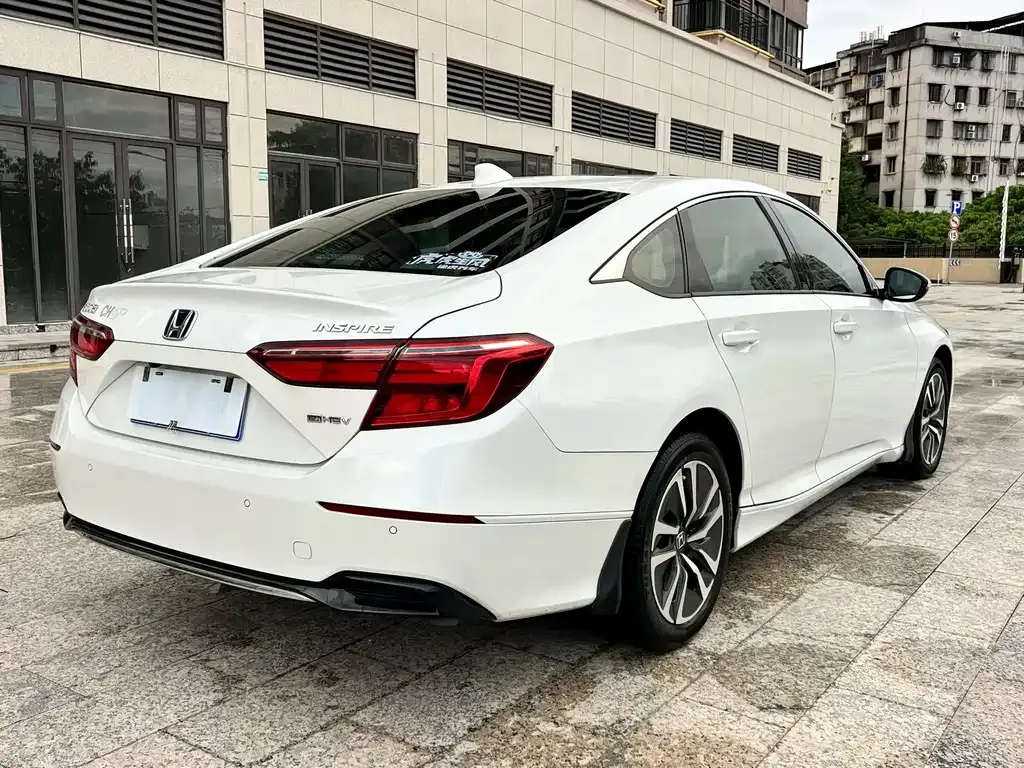 Honda Inspire — фото 5
