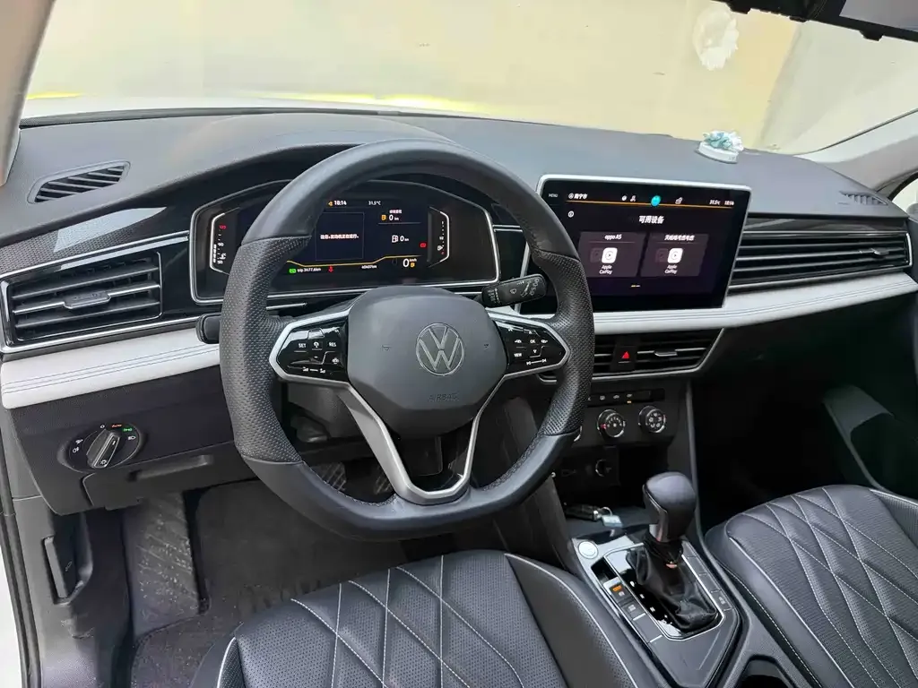 Volkswagen Tiguan L — фото 6
