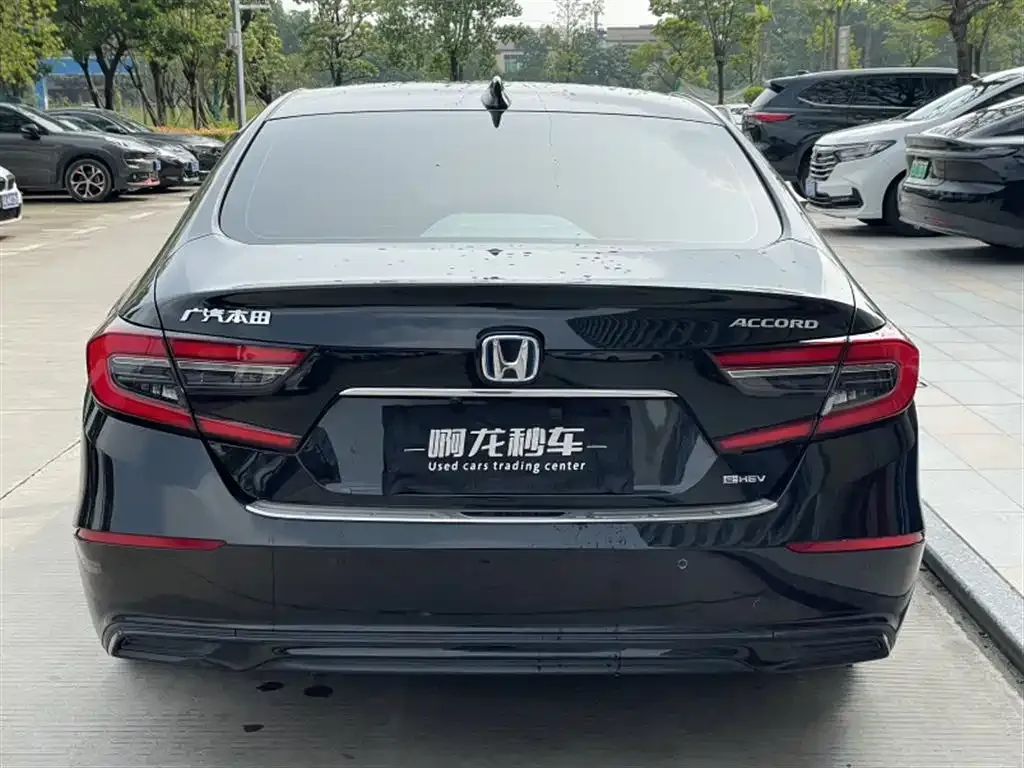 Honda Accord — фото 5