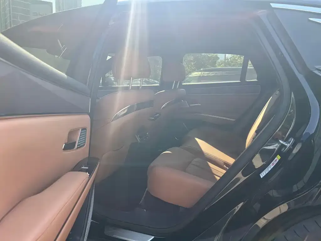 BYD Han L — фото 2